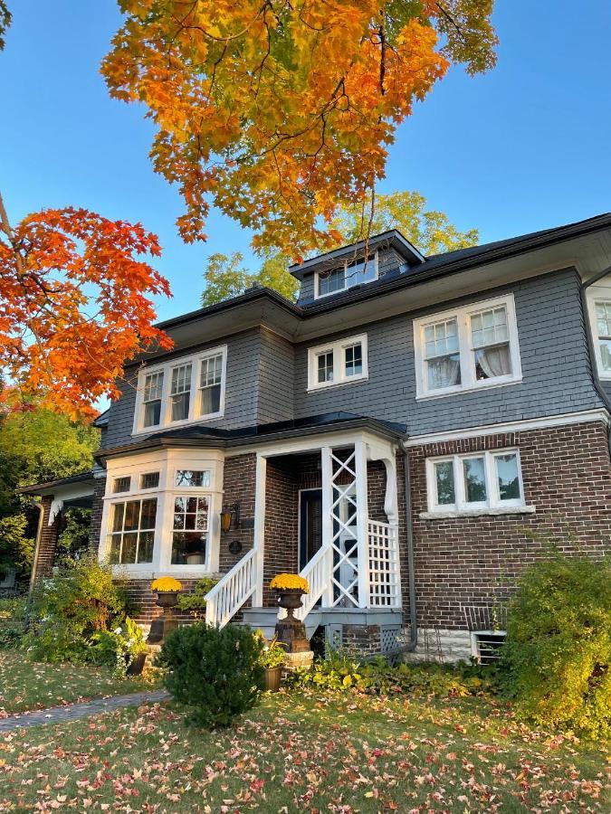 The Captain'S House Heritage Bed & Breakfast Midland Exterior photo